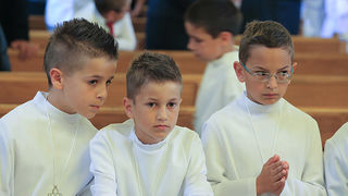 Bibinje: sakrament Prve pričesti, foto-L. Banić Bibinje: sakrament Prve pričesti, foto-L. Banić