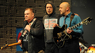 Zadar, 13.3.2014. snimio: Nenad Marčev 
Borivoj Radaković 
GRUPA 
redatelj: Mario Kovač 
igraju: Sreten Mokrović, Ranko Zidarić, 
Ivica Zadro i Iva Visković 
Kazalište KNAP (Kazalište na Peščenici) 
Dvorana HNK Zadar