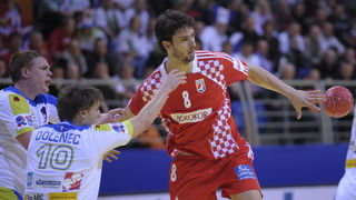 Vrsac, 180112.
Dvorana Millennium.
Europsko prvenstvo u rukometu, 2 kolo
Hrvatska – Slovenija.
Foto: Drazen Aleksic / Cropix Vrsac, 180112.
Dvorana Millennium.
Europsko prvenstvo u rukometu, 2 kolo
Hrvatska – Slovenija.
Foto: Drazen Aleksic / Cropix