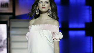 Bol, 010711.
Zlatni Rat.
Druga vecer Dove Fashion.hr revije na plazi Zlatni Rat u Bolu.
Na slici: kreacije Ivice Skoke.
Foto: Jakov Prkic / CROPIX Bol, 010711.
Zlatni Rat.
Druga vecer Dove Fashion.hr revije na plazi Zlatni Rat u Bolu.
Na slici: kreacije Ivice Skoke.
Foto: Jakov Prkic / CROPIX