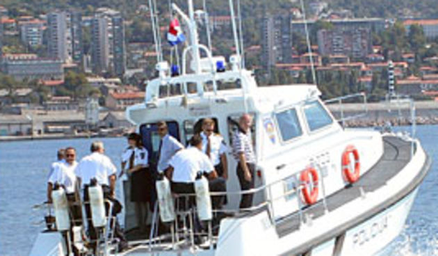 Obalna straža (Foto: Vjesnik)