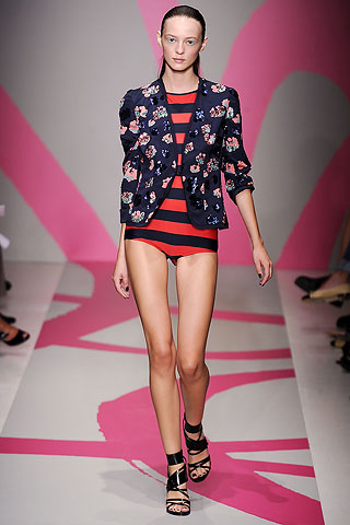 DKNY proljeće/ljeto 2010 (Moda.hr)