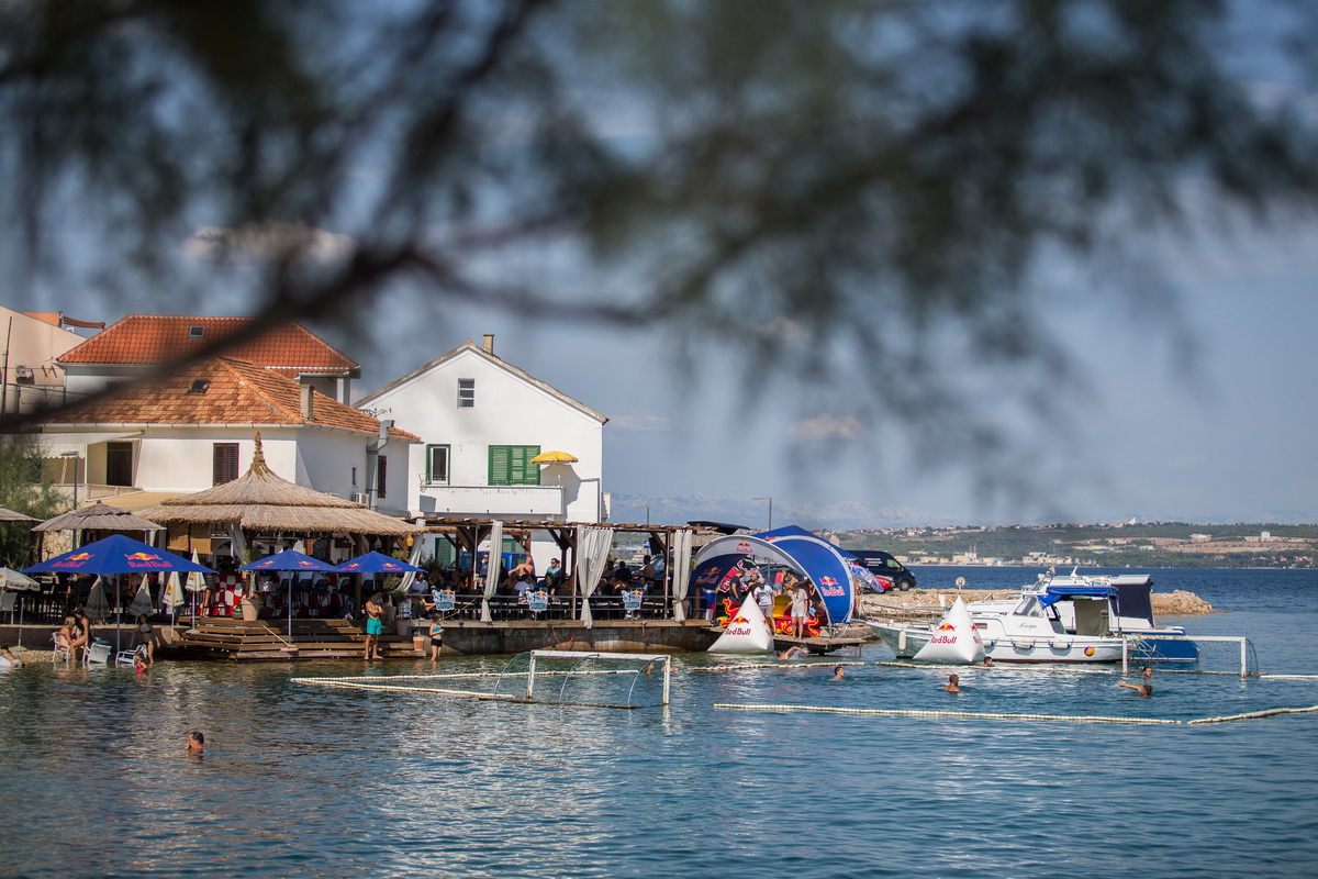 Red Bull Sidrun: Ekipa Kolpomorto proslavila pobjedu u Kalima Red Bull Sidrun: Ekipa Kolpomorto proslavila pobjedu u Kalima