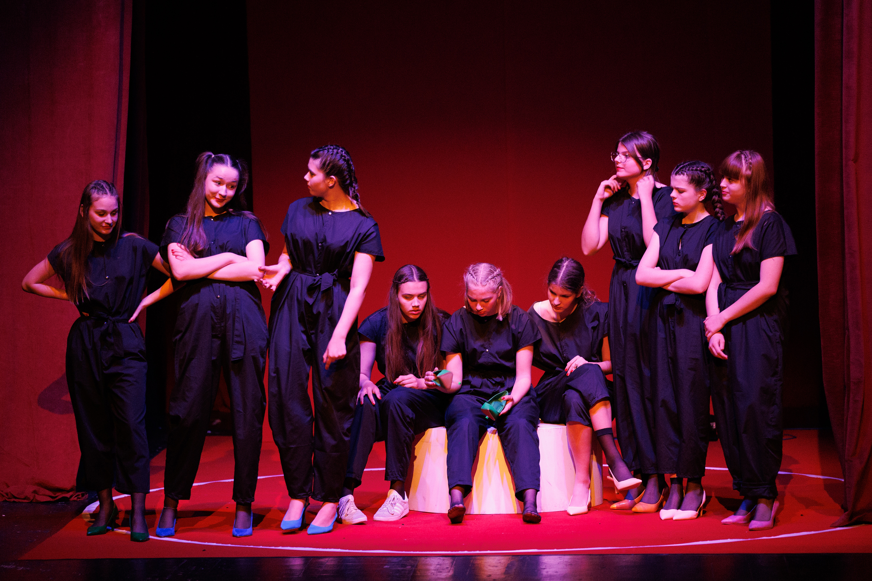 Igrajmo se: Zabranjeno mlađima od 15 strana A