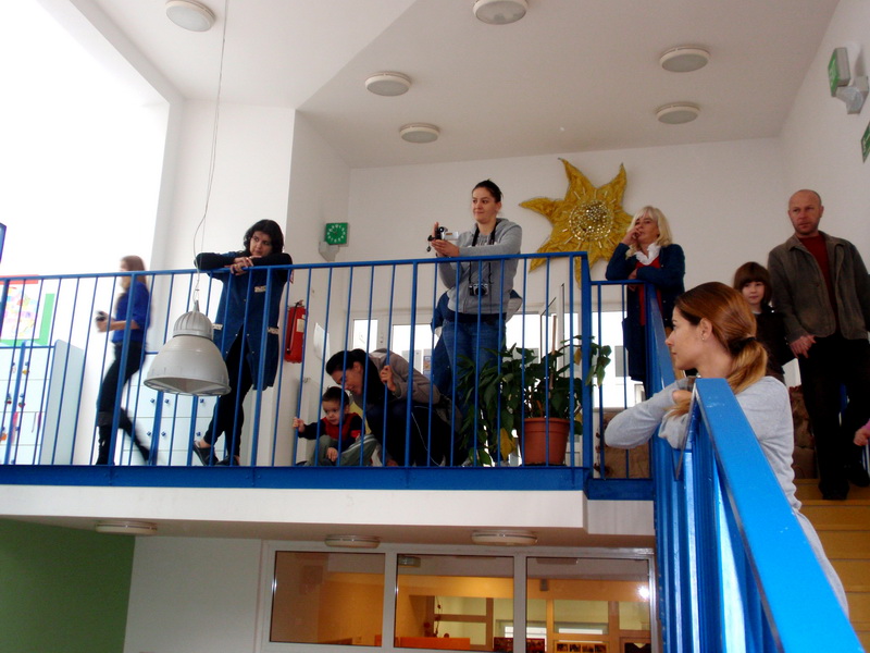 Dječji vrtić Ciciban uputio Sunčevu čestitku svome gradu Dječji vrtić Ciciban uputio Sunčevu čestitku svome gradu