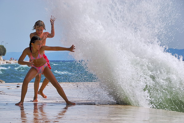 Aleksandar Gospic: Karate kids (Jak sjeverozapadnjak u Zadru, ciklona Urlik) Aleksandar Gospic: Karate kids (Jak sjeverozapadnjak u Zadru, ciklona Urlik)
