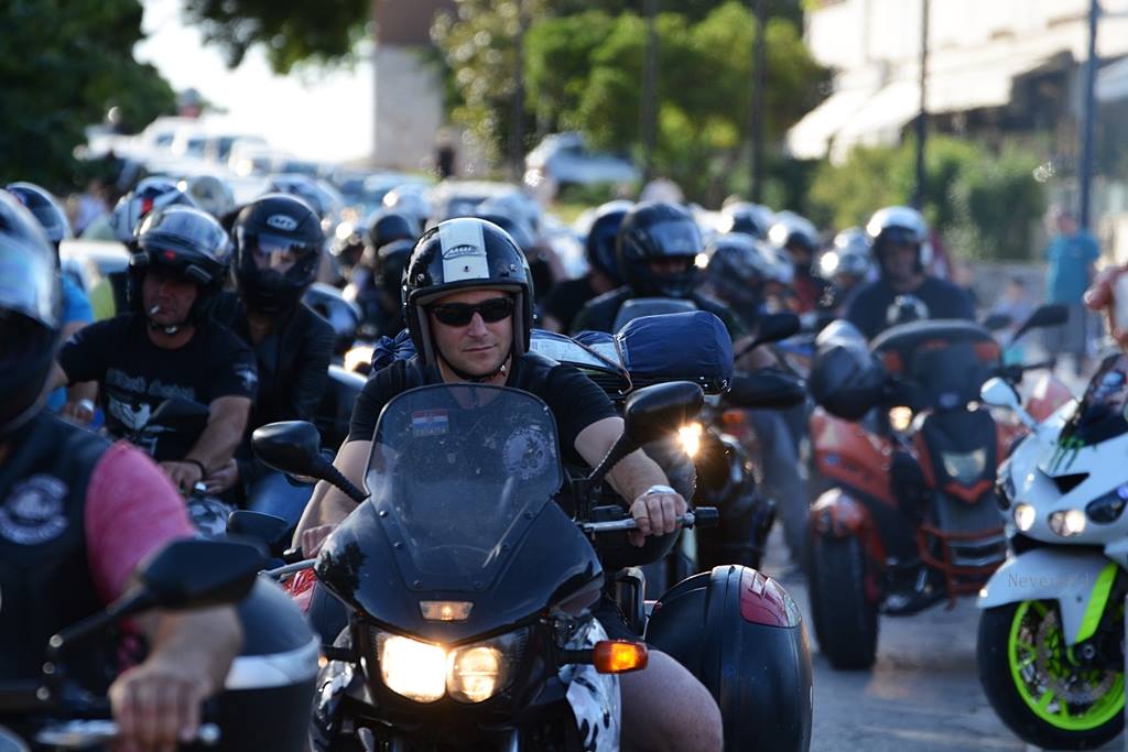 Defile bajkera ulicama Zadra u povodu 10. rođendana Moto kluba Beštije. Foto: Jadra NeveraZD Defile bajkera ulicama Zadra u povodu 10. rođendana Moto kluba Beštije. Foto: Jadra NeveraZD