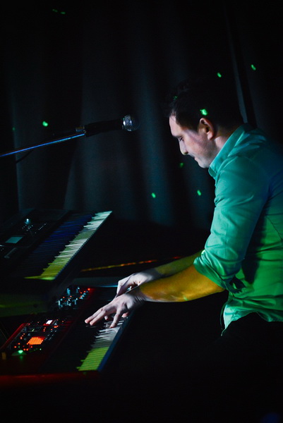 Uskrsni koncert: Filip Dizdar & Groovers bend @ Maraschino Bar