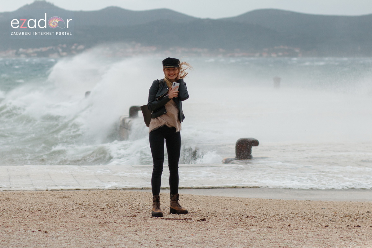 Đir po gradu, ponedjeljak 28. prosinca 2020. Đir po gradu, ponedjeljak 28. prosinca 2020.