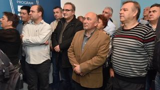 Zadar – Bozidar Kalmeta u stranackim prostorijama HDZ-a pratio rezultate izbora. Photo: Dino Stanin/PIXSELL