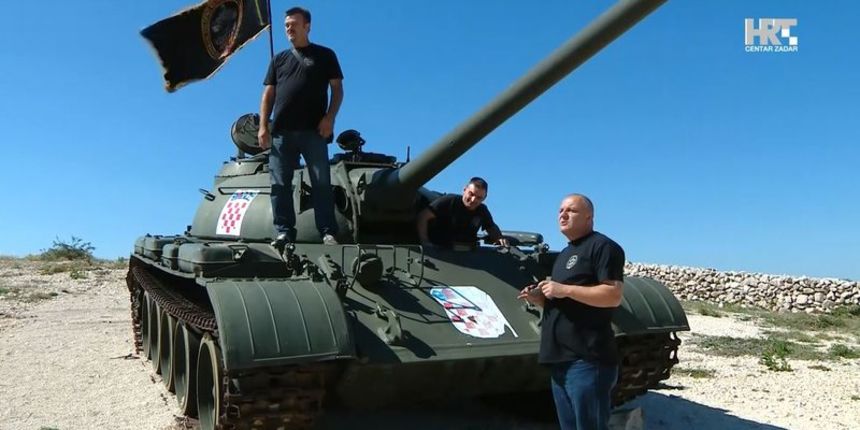 Kod Benkovca će se graditi veteranski vojni centar i adrenalinski park, foto-HRT screencaps Kod Benkovca će se graditi veteranski vojni centar i adrenalinski park, foto-HRT screencaps