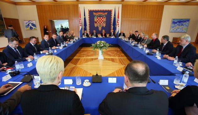 Predsjednica Republike Kolinda Grabar-Kitarovic odrzala je tematski sastanak Samoupravna uloga i razvojne mogucnosti hrvatskih zupanija na kojemu su sudjelovali zupani i gradonacelnik Grada Zagreba. Photo: Jurica Galoic/PIXSELL