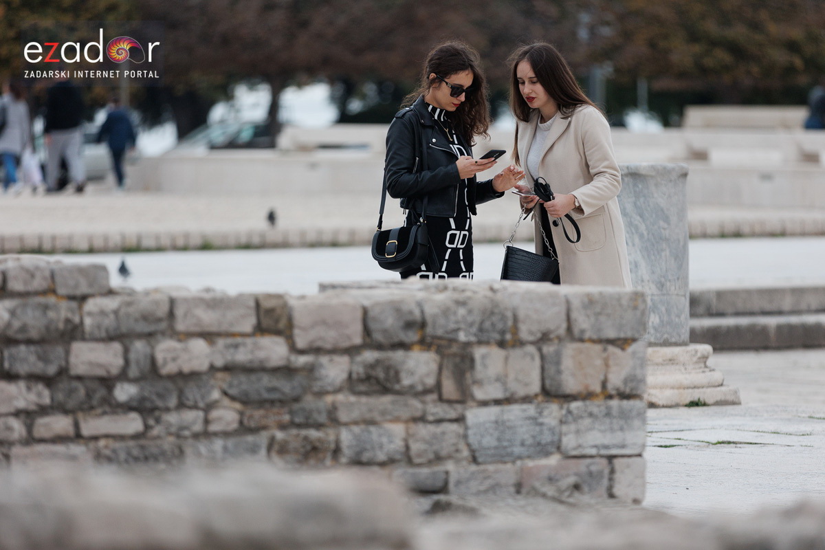 Đir po gradu, subotnja špica 12. studenog 2022. Đir po gradu, subotnja špica 12. studenog 2022.