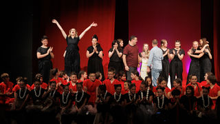 Igrajmo se: Zabranjeno mlađima od 15 strana A