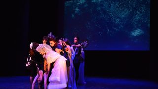 Dragon teatar- “POE – Nikad više”, foto: Iva Perinčić Dragon teatar- “POE – Nikad više”, foto: Iva Perinčić