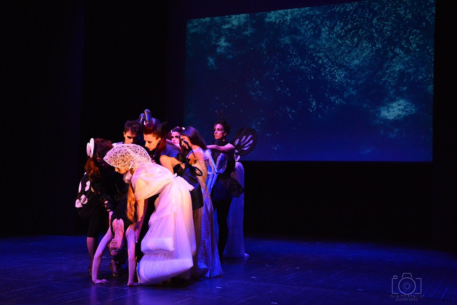 Dragon teatar- “POE – Nikad više”, foto: Iva Perinčić Dragon teatar- “POE – Nikad više”, foto: Iva Perinčić