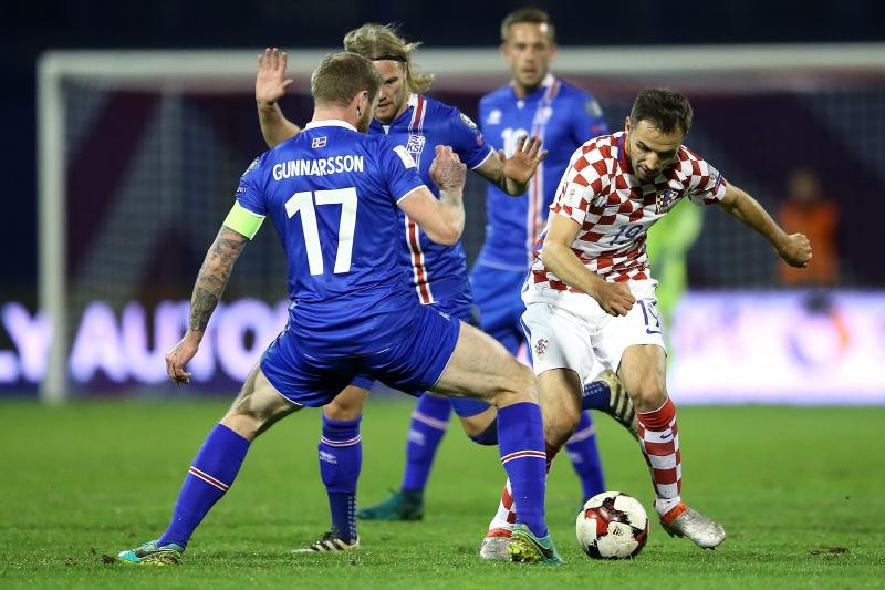 Image 379809 (auto) Image 379809 (auto)