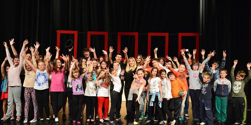 Premijera predstave “Prijatelju” ; foto Iva Perinčić Premijera predstave “Prijatelju” ; foto Iva Perinčić