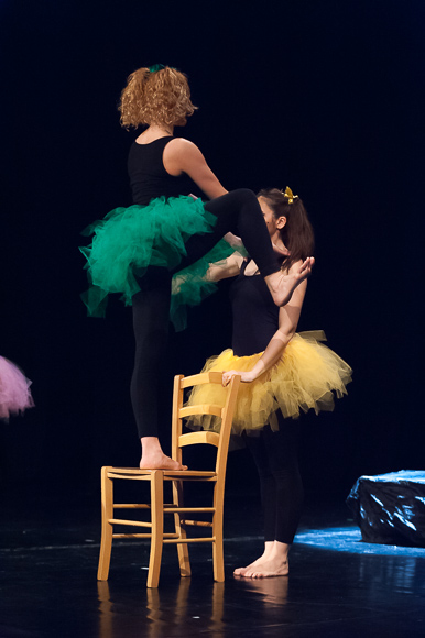 Pole/Chair/Dance show “Mental” @ HNK Zadar, 12.3.2016 – Foto: Ivan Toman Pole/Chair/Dance show “Mental” @ HNK Zadar, 12.3.2016 – Foto: Ivan Toman