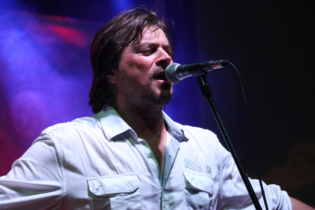 S Alenom Islamovićem po pljusku pjevalo šest tisuća Virana