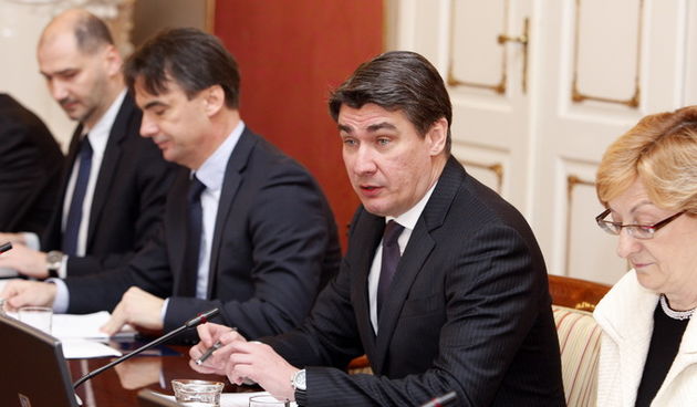 Zagreb, 121212.
Vlada.
Sjednica Vlade Republike Hrvatske.
Na fotografiji: Zoran Milanovic.
Foto: Davor Pongracic / CROPIX