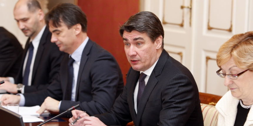 Zagreb, 121212.
Vlada.
Sjednica Vlade Republike Hrvatske.
Na fotografiji: Zoran Milanovic.
Foto: Davor Pongracic / CROPIX Zagreb, 121212.
Vlada.
Sjednica Vlade Republike Hrvatske.
Na fotografiji: Zoran Milanovic.
Foto: Davor Pongracic / CROPIX