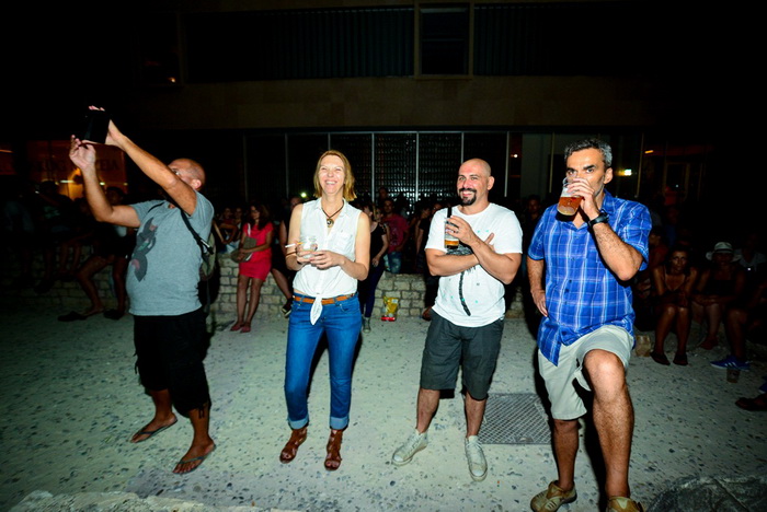 U povodu 4. rođendana Boutique hostela Forum, “najpristojniji mogući” riječki Let 3 održao je fenomenalan koncert na antičkom Forumu