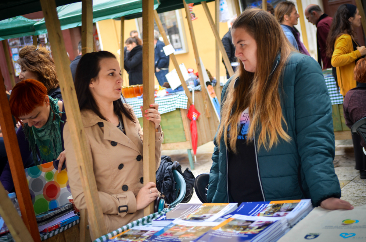 Narodni trg: Sajam udruga, foto: Marin Pitton Narodni trg: Sajam udruga, foto: Marin Pitton