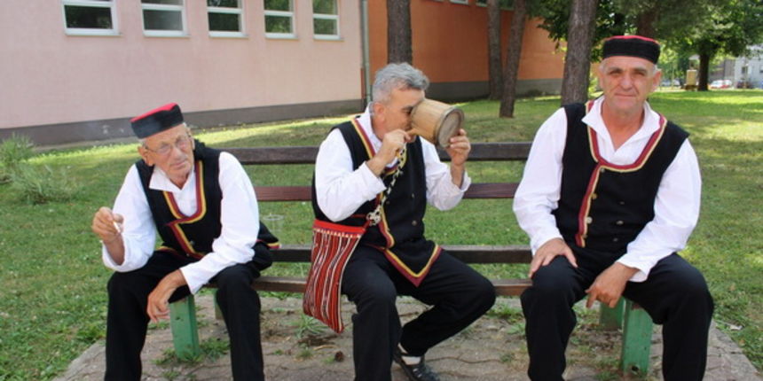 Seoska olimpijada i Smotra folklora u Ličkom Osiku. Foto: Marko Mane Ledenko Seoska olimpijada i Smotra folklora u Ličkom Osiku. Foto: Marko Mane Ledenko