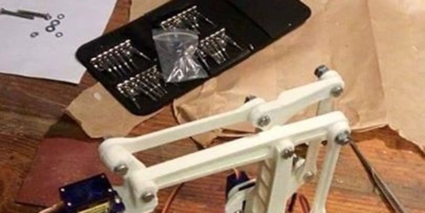 Učenici Strukovne škole “Vice Vlatkovića” izradili robotsku ruku, Foto: SŠ Vice Vlatkovića Zadar/Facebook