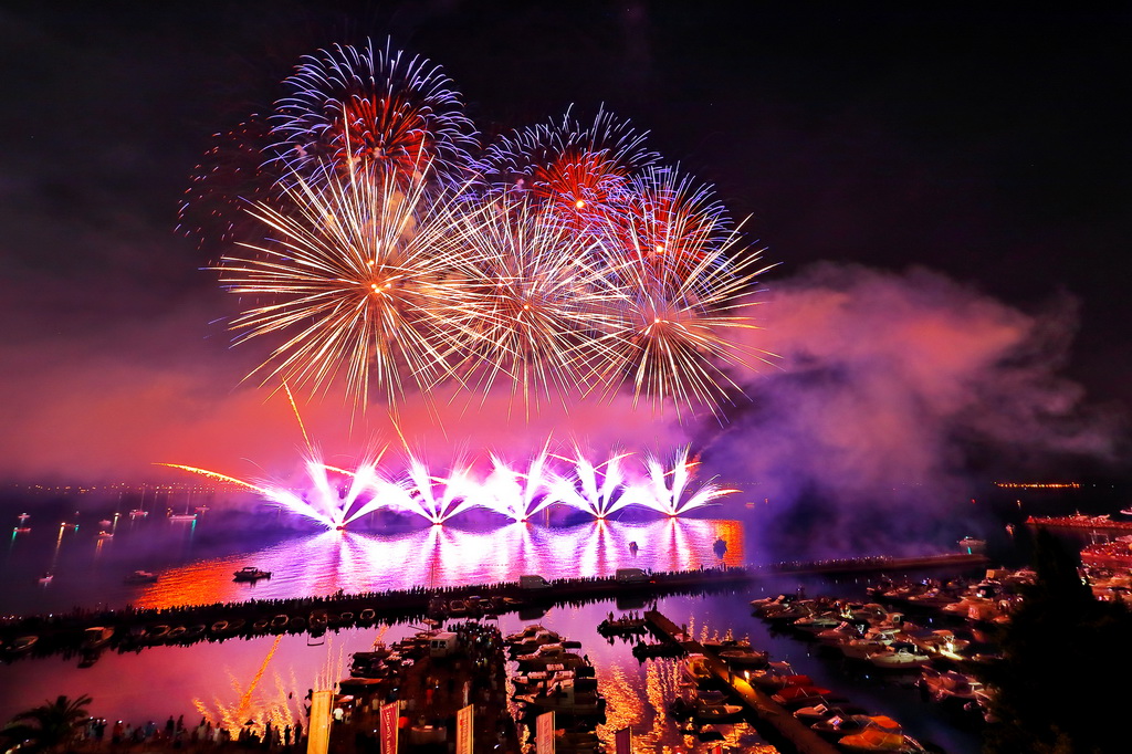 Biogradska noć 2017: Spektakularni vatromet Biogradska noć 2017: Spektakularni vatromet