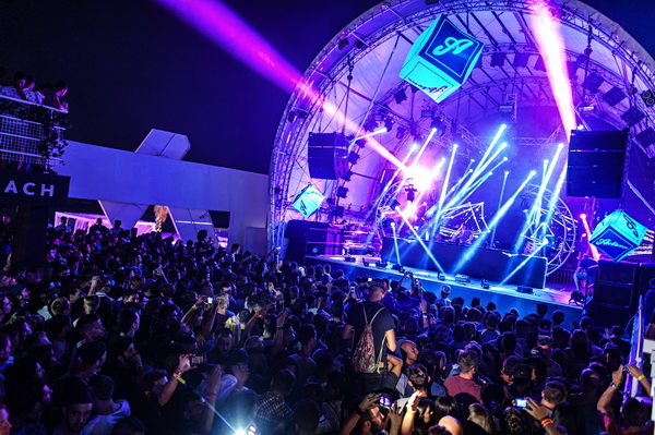 Axwell @ Aquarius Club Zrće. Foto: Goran Telak