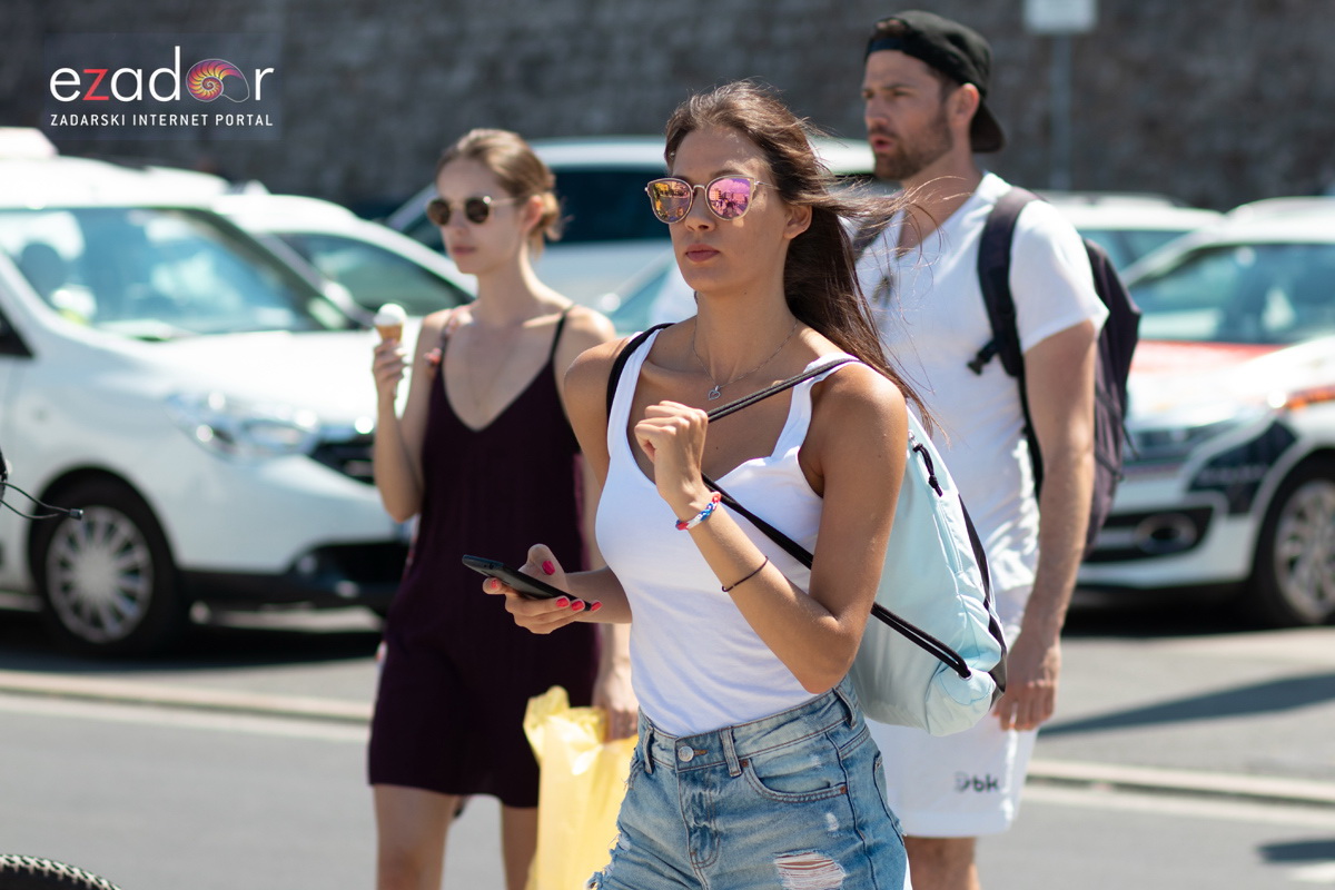 Večernji đir po gradu, petak 13. srpnja 2018. Večernji đir po gradu, petak 13. srpnja 2018.