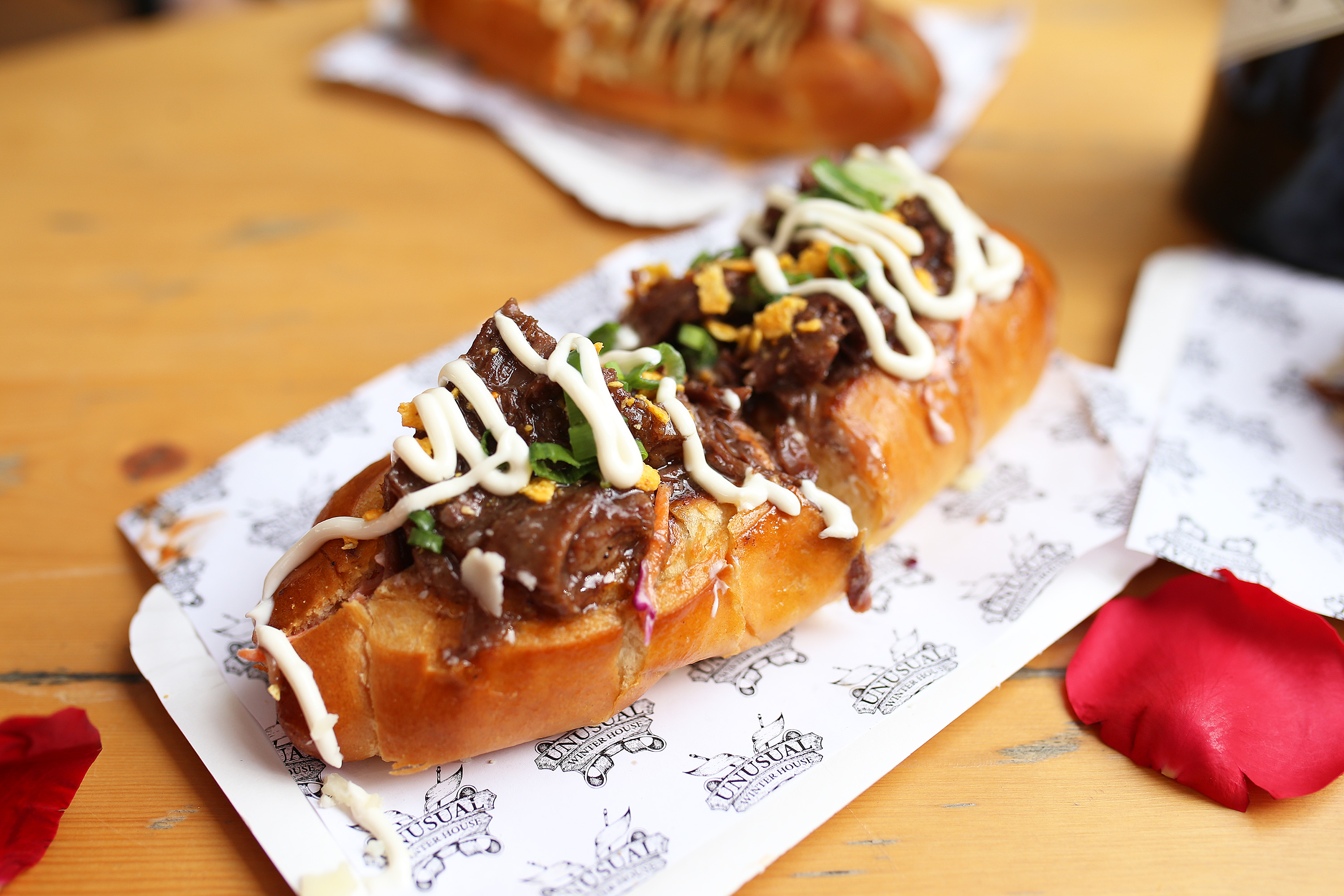 Adventske kućice su otvorile vrata, gastro ponuda je bolja i raznovrsnija nego ikad