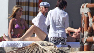 Jennifer Aniston u seksi badiću proslavila 41. rođendan (Jutarnji.hr)