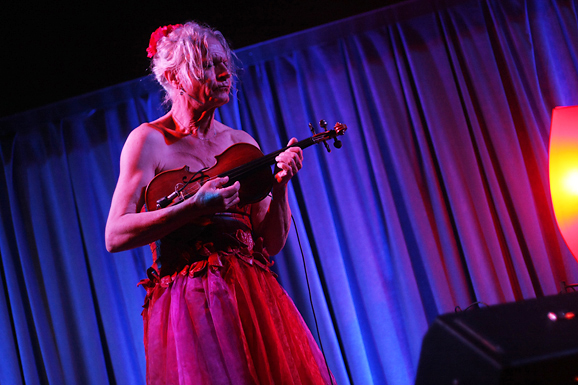 Darko Rundek u Arsenalu (foto:Saša Čuka) Darko Rundek u Arsenalu (foto:Saša Čuka)