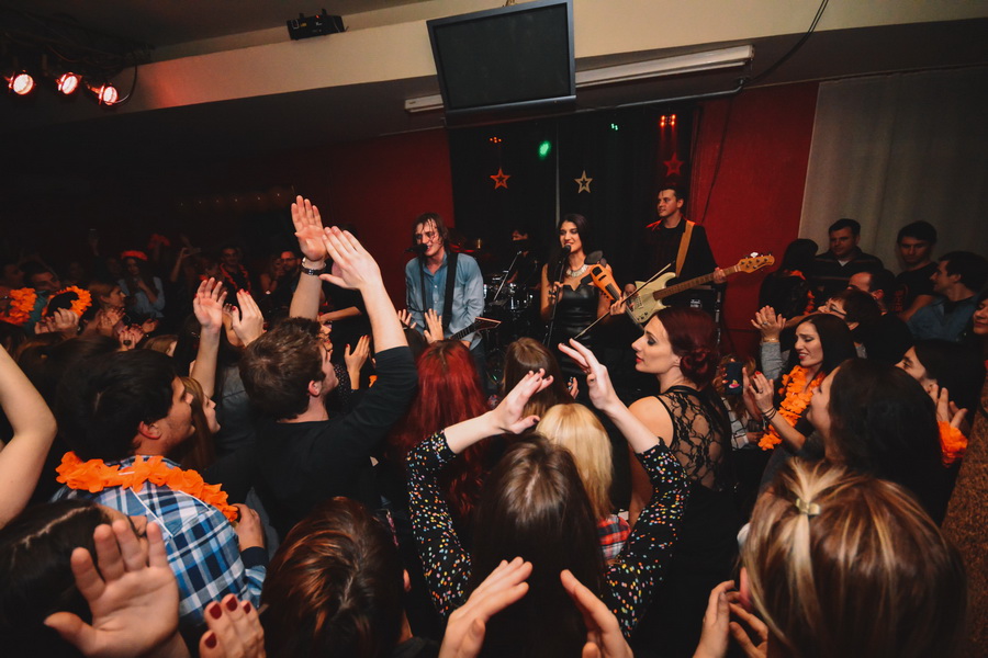 Silente @ Qbar, foto: Iva Perinčić Silente @ Qbar, foto: Iva Perinčić