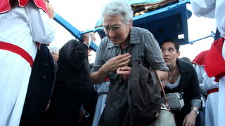 Zadar, 110512.
Blagdan gospe Loretske slavi se u zadarskom naselju Arbanasi. Nakon svecanog misnog slavlja u vecernjim satima krece procesija po naselju koju predvodi zadarski nadbiskup Zelimir Puljic.
Na fotografiji: proci ispod gospe znaci srecu.
Foto: Zadar, 110512.
Blagdan gospe Loretske slavi se u zadarskom naselju Arbanasi. Nakon svecanog misnog slavlja u vecernjim satima krece procesija po naselju koju predvodi zadarski nadbiskup Zelimir Puljic.
Na fotografiji: proci ispod gospe znaci srecu.
Foto: