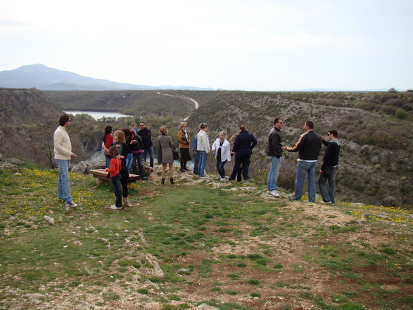 Humanitani uskrsni konvoj Zadar – Oklaj