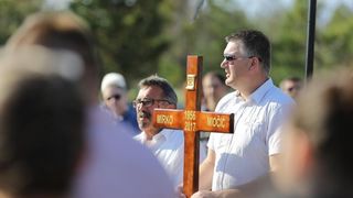 Mirko Miočić ispraćen na posljednji počinak na mjesnom groblju u Rtini Mirko Miočić ispraćen na posljednji počinak na mjesnom groblju u Rtini