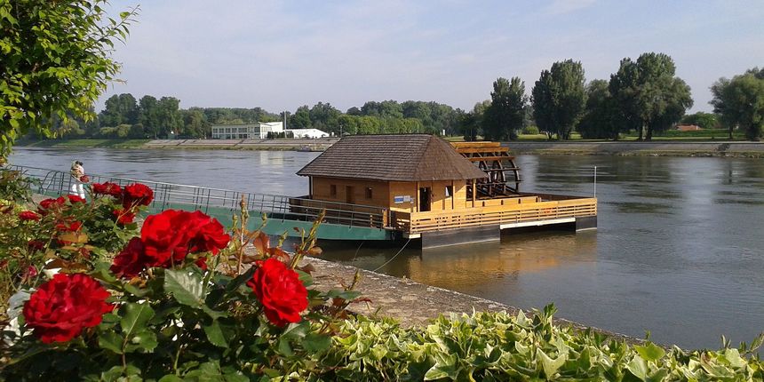 TZ grada Osijeka- Posjeti Osijek, grad na Dravi! TZ grada Osijeka- Posjeti Osijek, grad na Dravi!