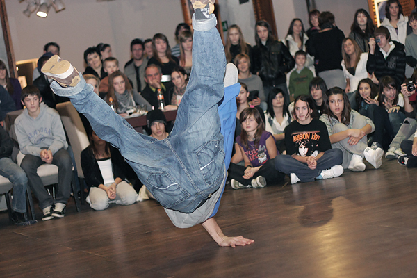 Image 1038853 (auto)