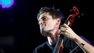 Zagreb, 290812.
Hipodrom.
Americka rock skupina Red Hot Chili Peppers u sklopu svjetske turneje kojom promovira deseti studijski album “I’m with You” iz 2011. nastupila je po prvi put pred zagrebackom publikom.
Predgrupa na koncertu su bili kao posebni go