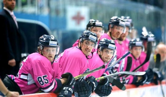 30.10.2015., Dom sportova, Zagreb – Kontinentalna hokejaska liga, 28. kolo, KHL Medvescak Zagreb – Lada Toljati. Jesse Saarinen, Nathan Perkovich, Gilbert Brule. Photo: Goran Jakus/PIXSELL