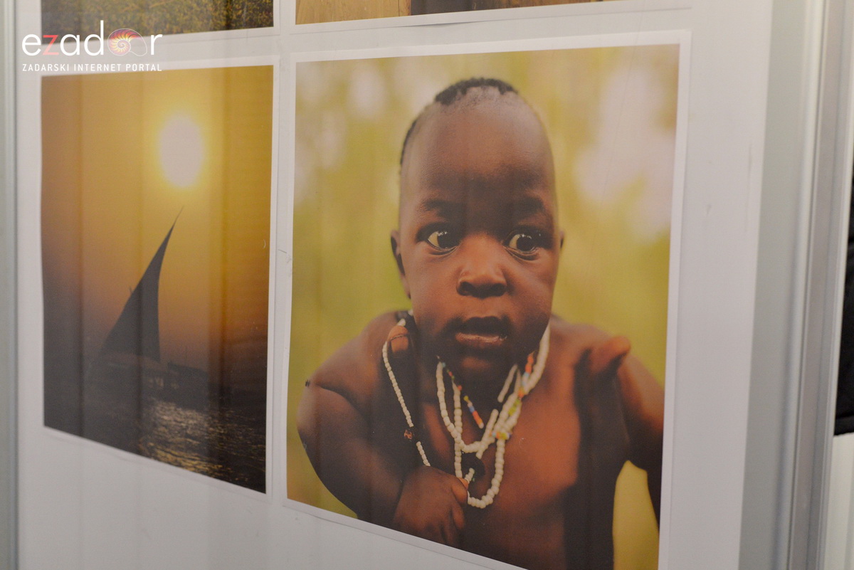 Gradska knjižnica Zadar: Otvorenje izložbe fotografija “Afrika na kvadrat” autora Filipa Brale Gradska knjižnica Zadar: Otvorenje izložbe fotografija “Afrika na kvadrat” autora Filipa Brale