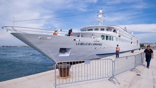 Olujno jugo na zadarskoj rivi