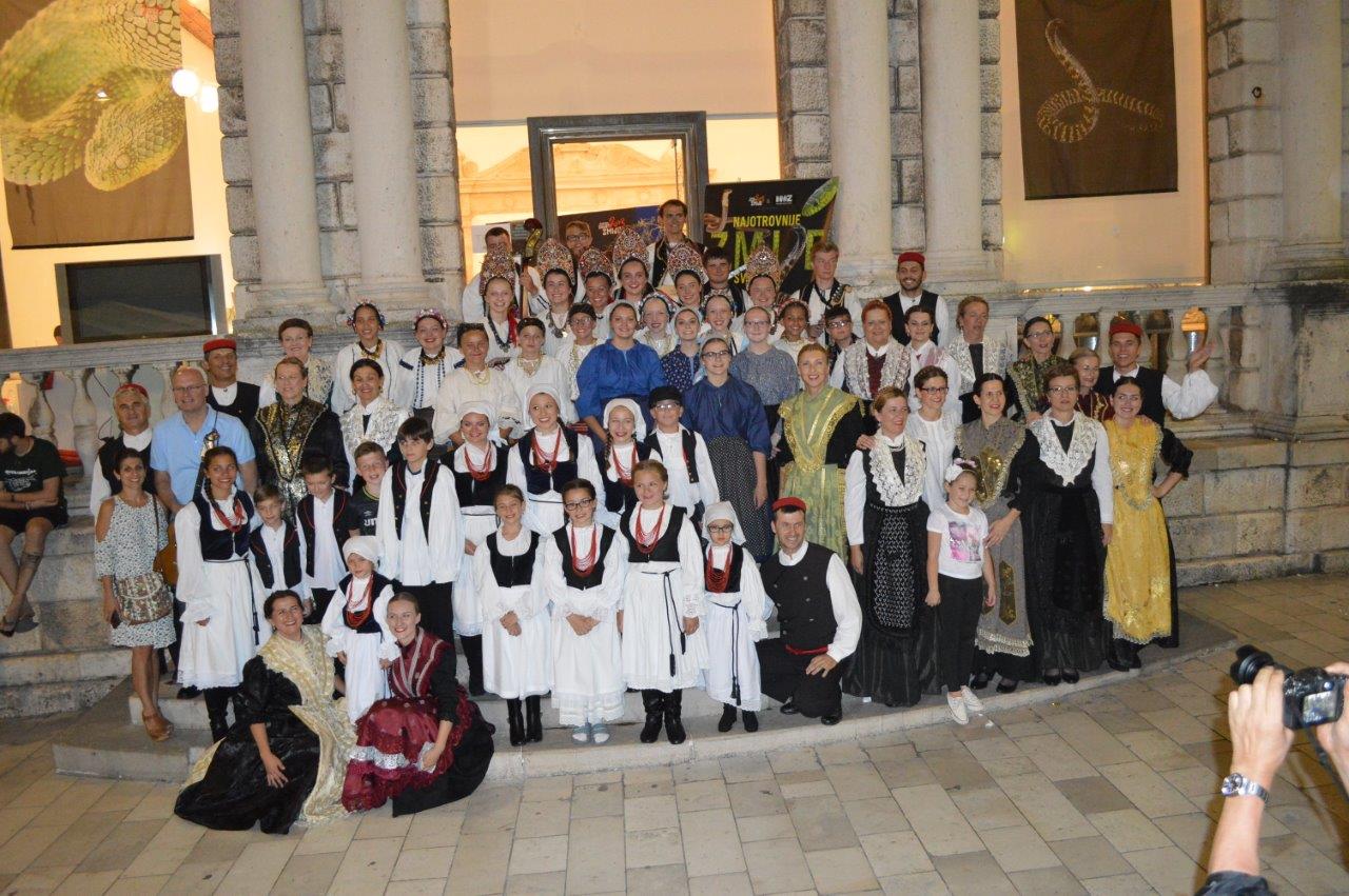 KUD Zadarski Tanac i Iseljena Hrvatska na Narodnom trgu