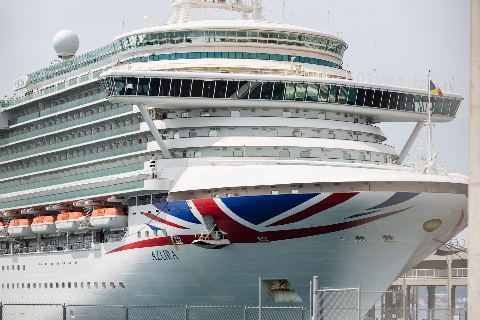 Zadar: Jutros u Gaženicu uplovio kruzer Azura Zadar: Jutros u Gaženicu uplovio kruzer Azura