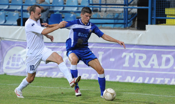 Zadar, 210911. 
Stadion Stanovi.
Nogometna utakmica Kupa Hrvatske, Zadar – Karlovac.
Na fotografiji: igrac Zadra Perica Sare.
Foto: Andrija Lucic / CROPIX