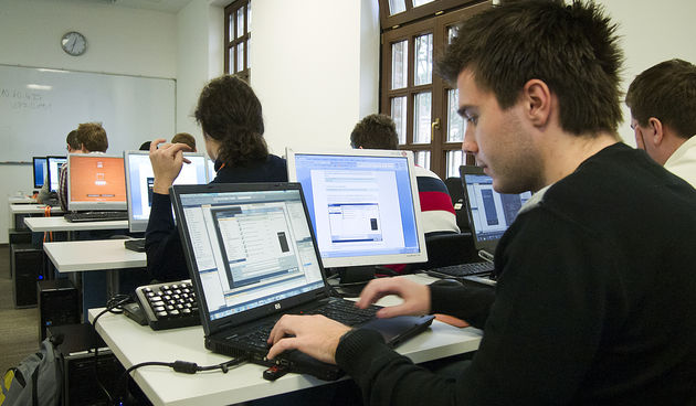 Algebra učenicima srednjih škola omogućava besplatno stjecanje Microsoft certifikata